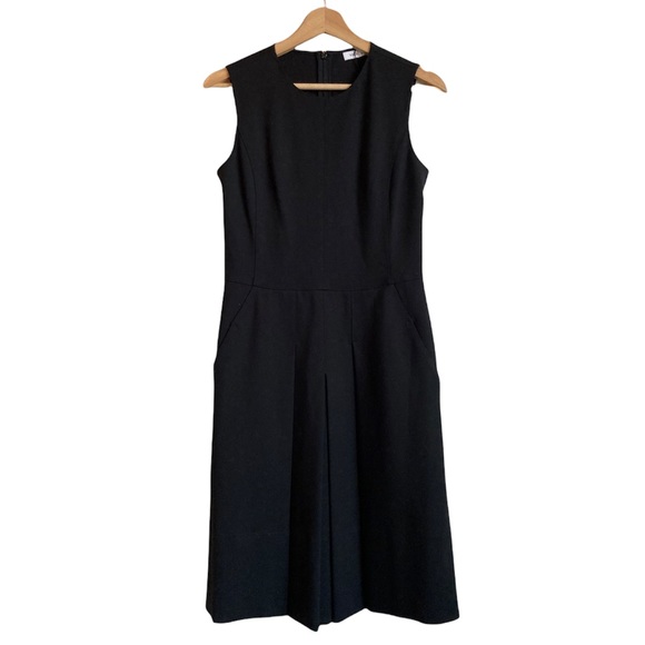 Vince Sleeveless Fitted Black pleated  Dress size 4 - Picture 3 of 6